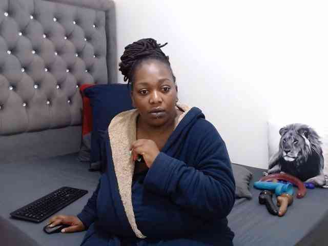 ChocSexcBeast webcam