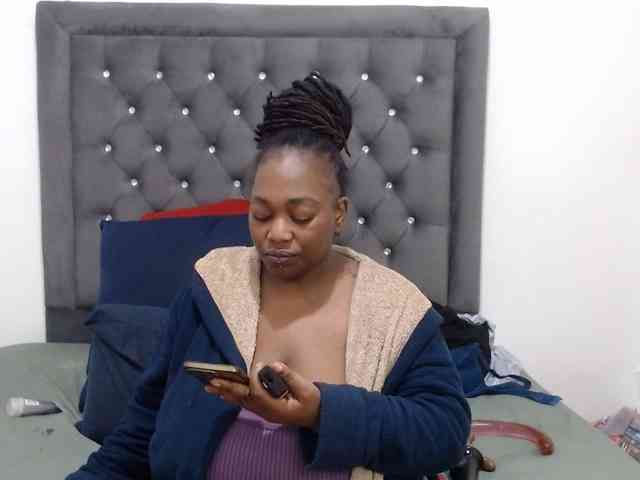 ChocSexcBeast webcam