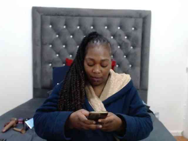 ChocSexcBeast webcam