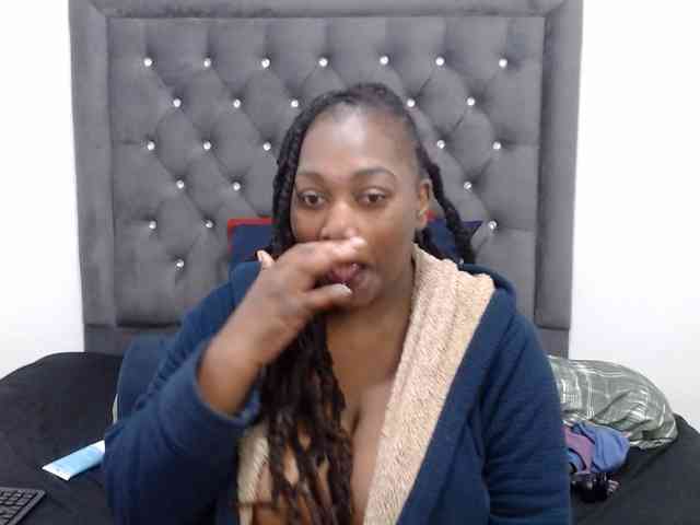 ChocSexcBeast webcam