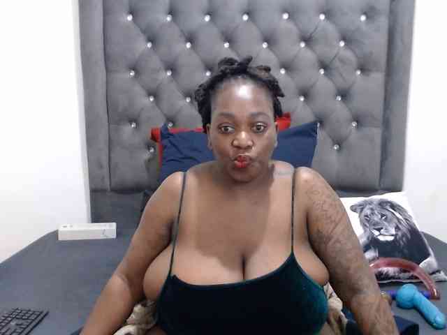 ChocSexcBeast webcam