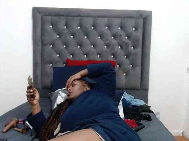 ChocSexcBeast webcam