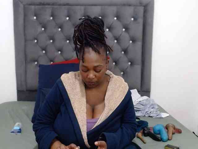 ChocSexcBeast webcam