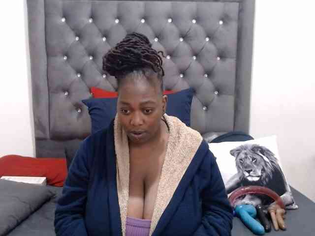 ChocSexcBeast webcam