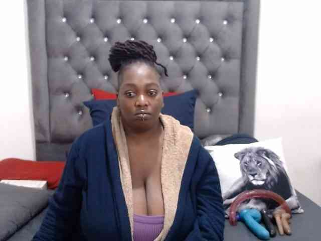 ChocSexcBeast webcam