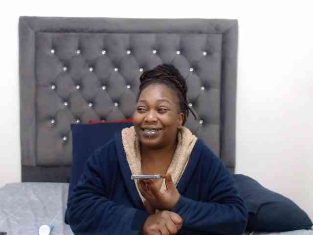 ChocSexcBeast webcam