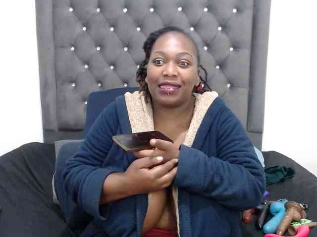 ChocSexcBeast webcam