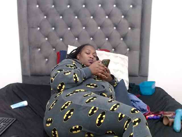 ChocSexcBeast webcam