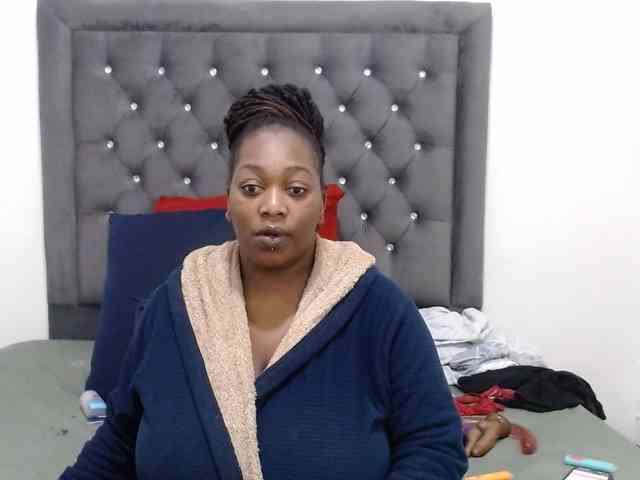 ChocSexcBeast webcam