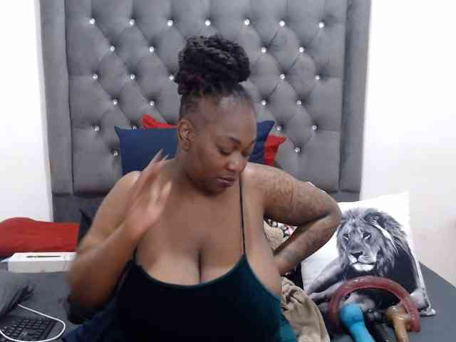 ChocSexcBeast webcam