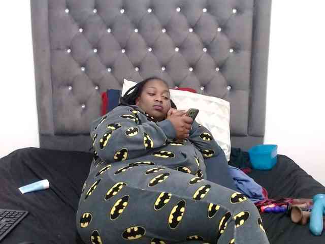 ChocSexcBeast webcam