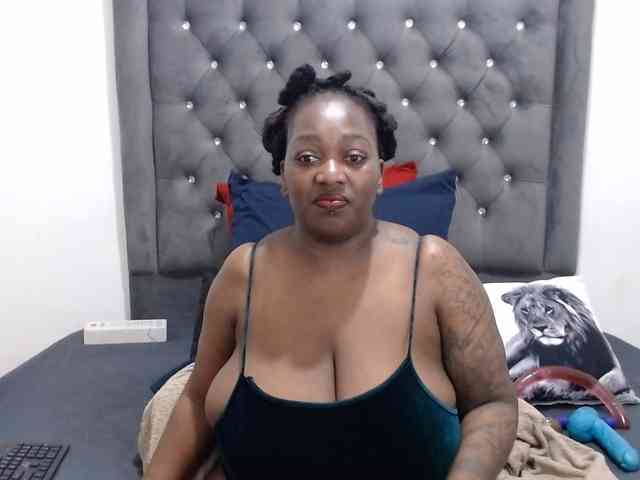 ChocSexcBeast webcam