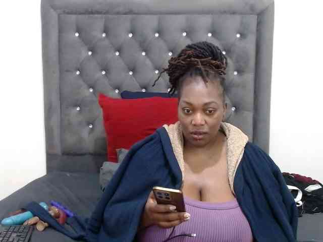 ChocSexcBeast webcam