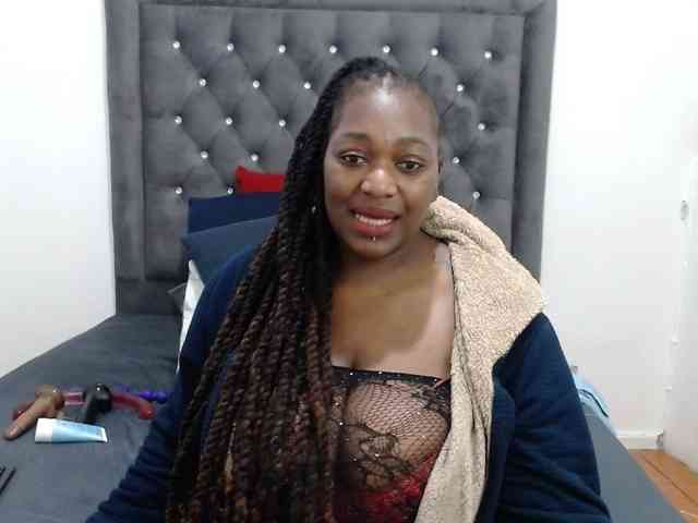 ChocSexcBeast webcam