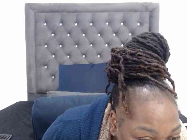 ChocSexcBeast webcam