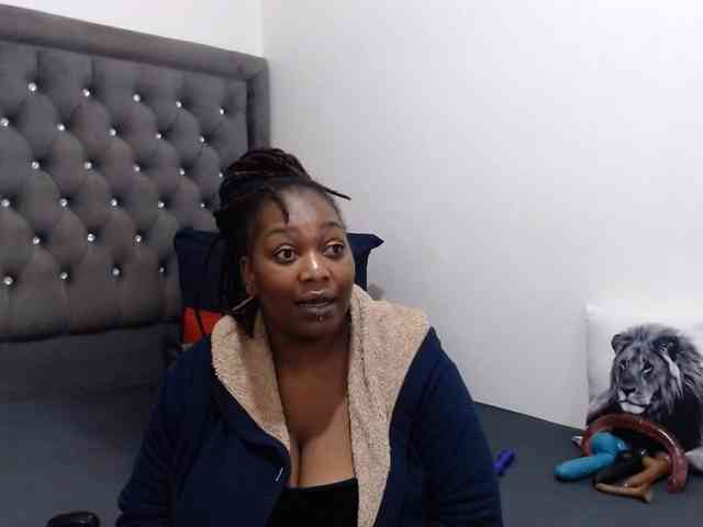 ChocSexcBeast webcam
