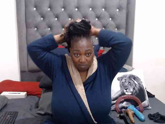 ChocSexcBeast webcam