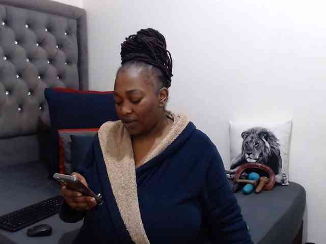 ChocSexcBeast webcam