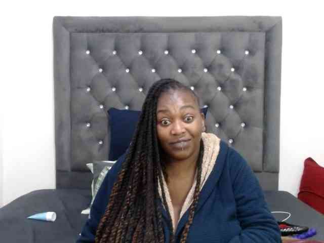 ChocSexcBeast webcam