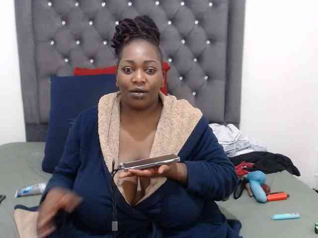 ChocSexcBeast webcam