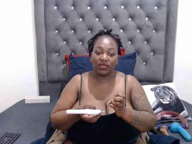 ChocSexcBeast webcam