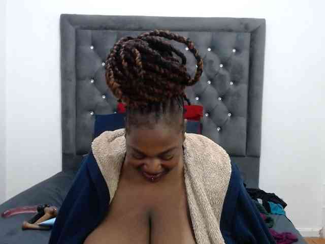 ChocSexcBeast webcam