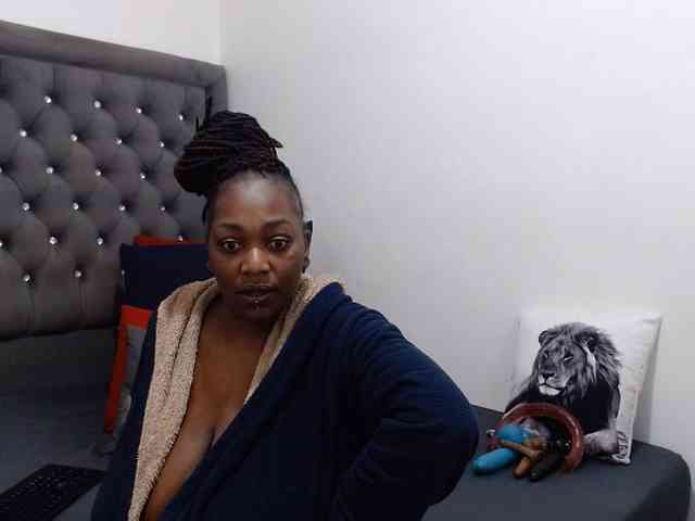 ChocSexcBeast webcam