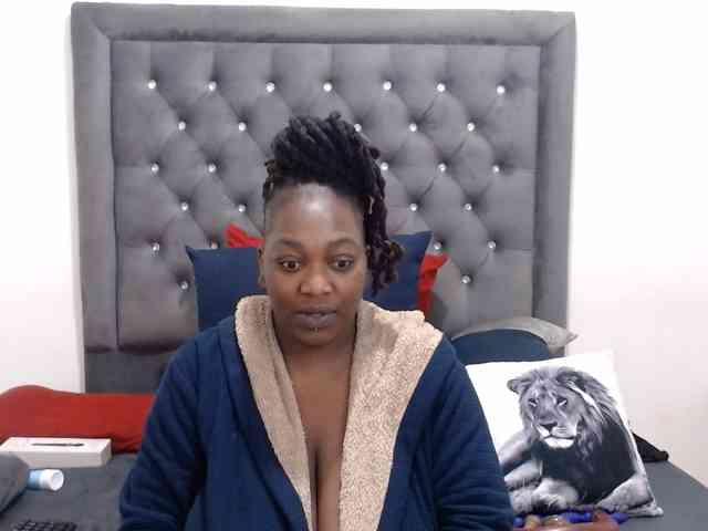 ChocSexcBeast webcam