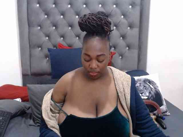 ChocSexcBeast webcam