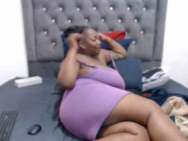 ChocSexcBeast webcam