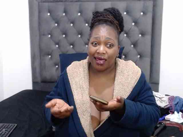 ChocSexcBeast webcam