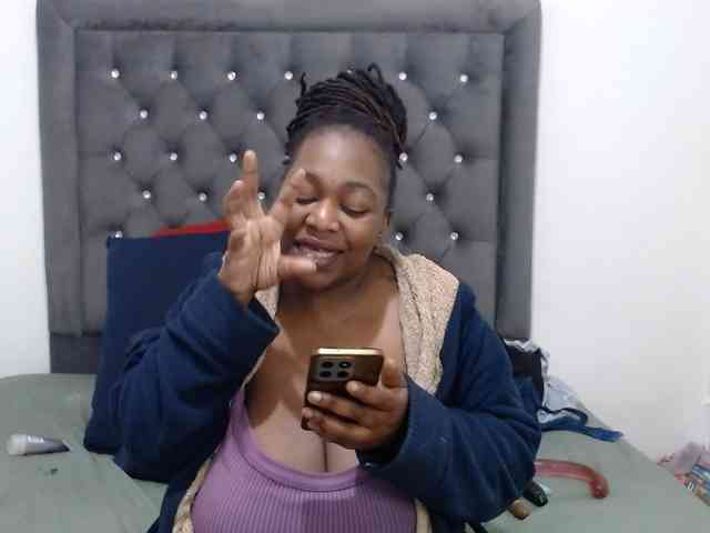 ChocSexcBeast webcam