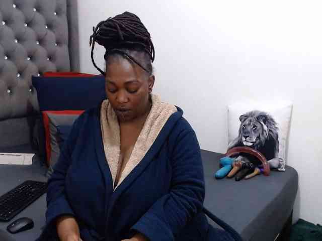 ChocSexcBeast webcam