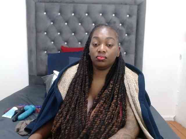 ChocSexcBeast webcam