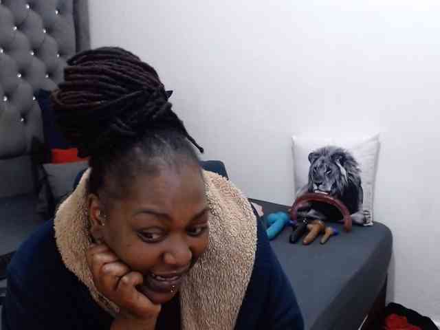 ChocSexcBeast webcam