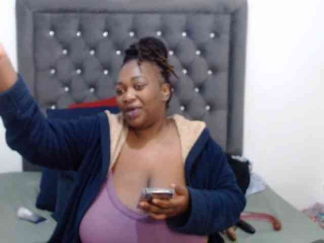 ChocSexcBeast webcam