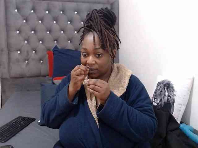 ChocSexcBeast webcam
