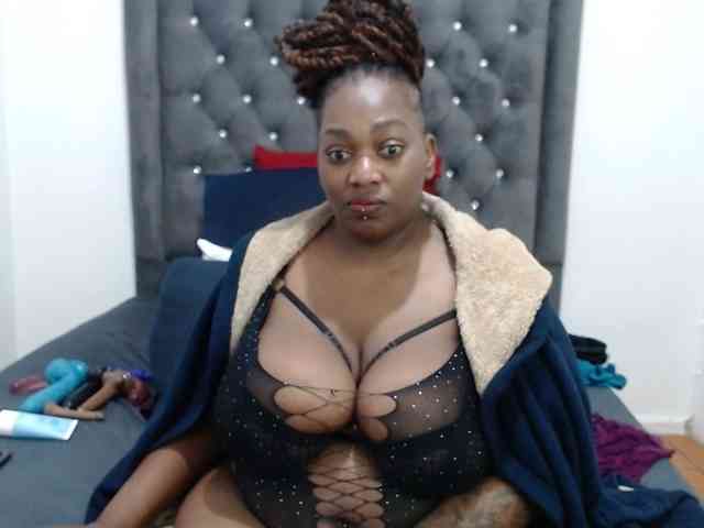 ChocSexcBeast webcam