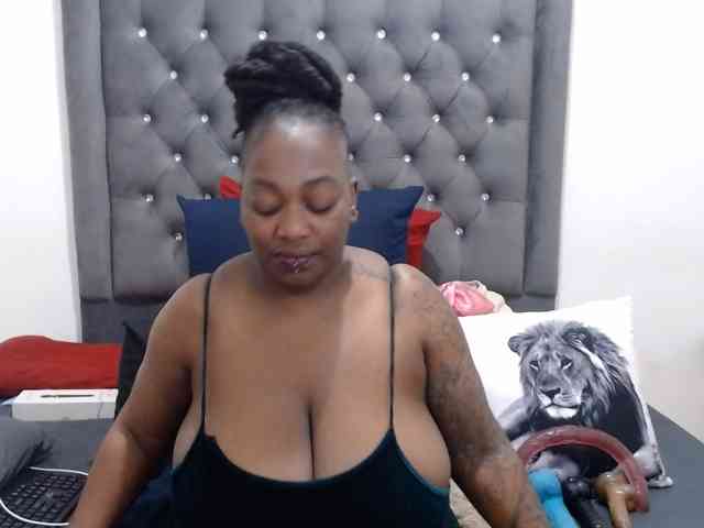 ChocSexcBeast webcam