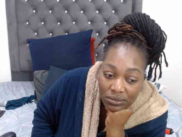 ChocSexcBeast webcam