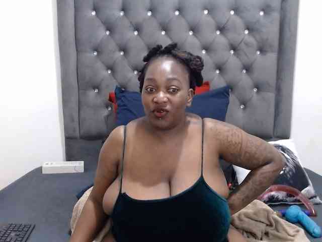 ChocSexcBeast webcam