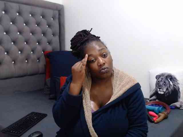 ChocSexcBeast webcam