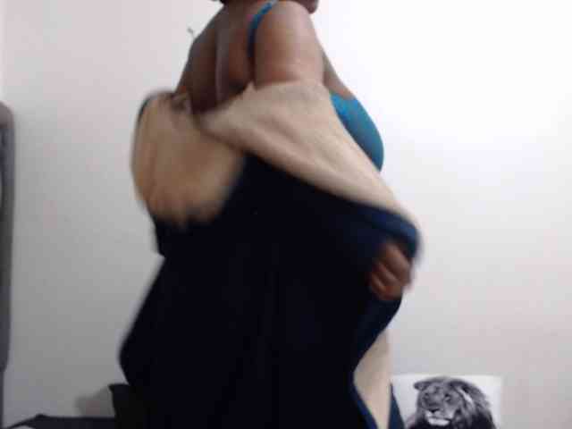 ChocSexcBeast webcam
