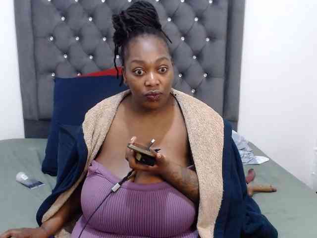 ChocSexcBeast webcam