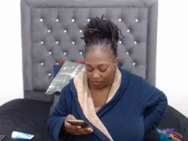 ChocSexcBeast webcam