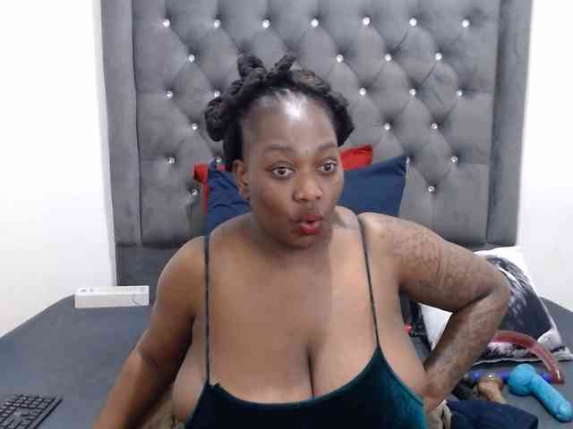 ChocSexcBeast webcam