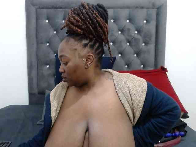 ChocSexcBeast webcam