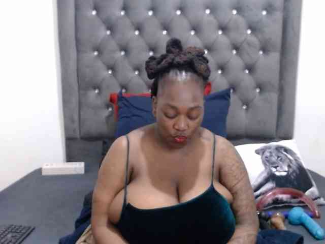 ChocSexcBeast webcam