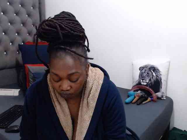 ChocSexcBeast webcam