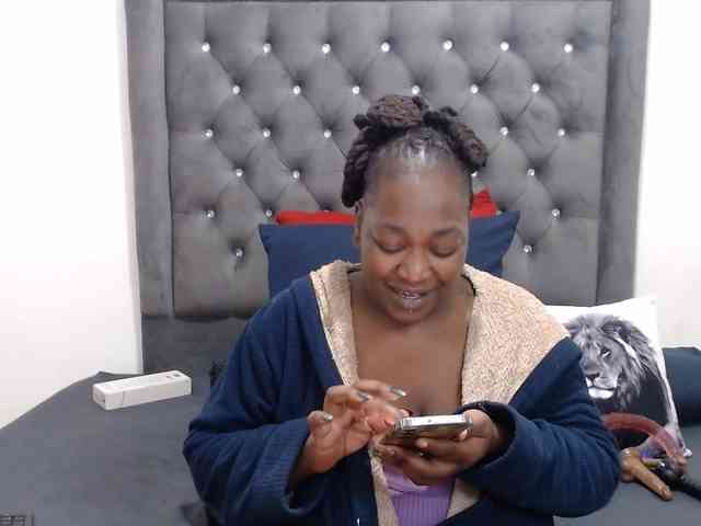 ChocSexcBeast webcam